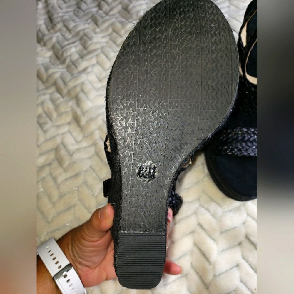 Michael Kors Wedge espadrilles, Women's sz 8.5, black. - Picture 4 of 5